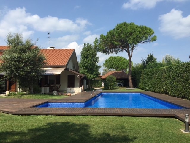 VILLA PRIMA EST
